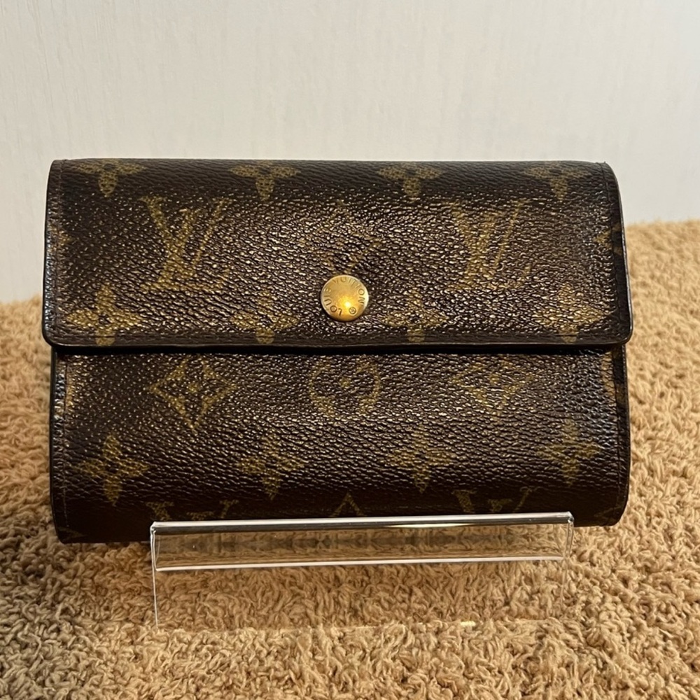 Louis Vuitton Alexandra Monogram Wallet